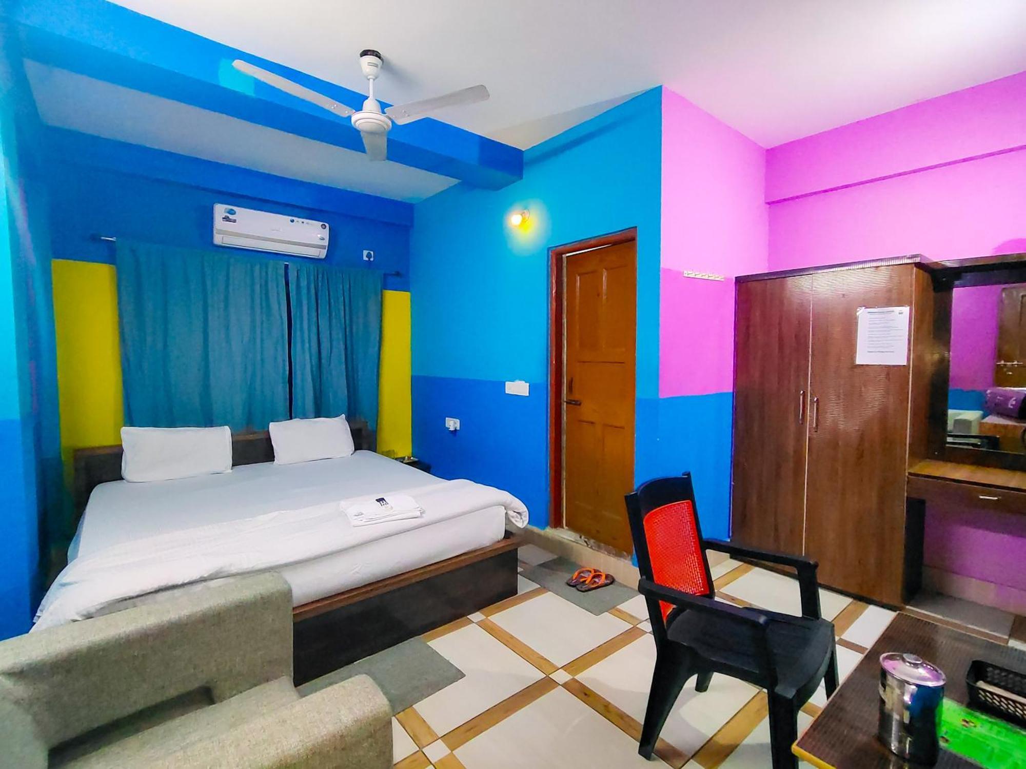 Green Wood Hotel Siliguri Exterior photo