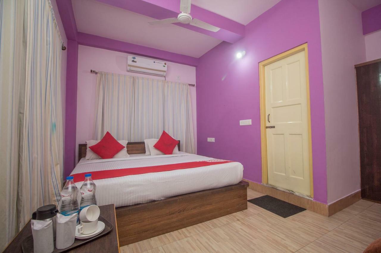 Green Wood Hotel Siliguri Exterior photo